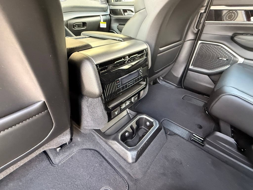 New 2026 Jeep Grand Wagoneer L 2WD w/ Premium Group I image 26