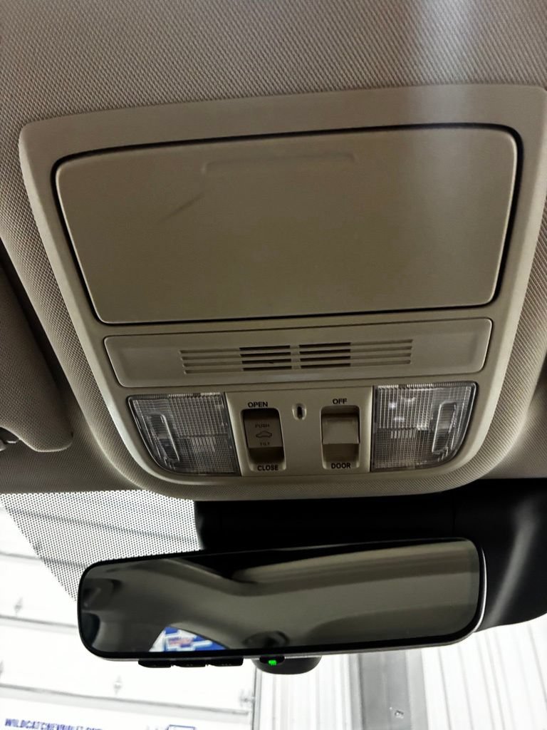 Used 2019 Honda Accord EX-L image 31