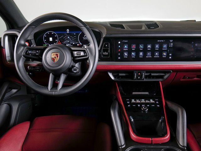 Used 2024 Porsche Cayenne AWD/4WD image 12