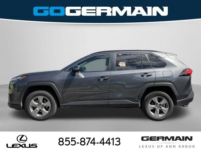 Used 2025 Toyota RAV4 XLE AWD/4WD image 3