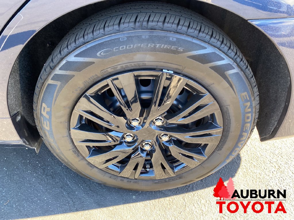 Used 2015 Toyota Camry LE FWD image 22