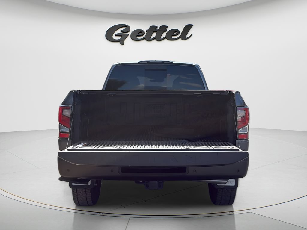 Used 2023 Nissan Titan PRO-4X w/ Pro-4x Convenience Package AWD/4WD image 9