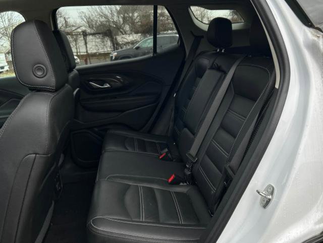 Used 2022 GMC Terrain Denali w/ Denali Premium Package image 4