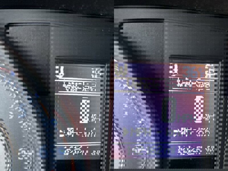 Used 2014 Chrysler Town & Country Touring image 16