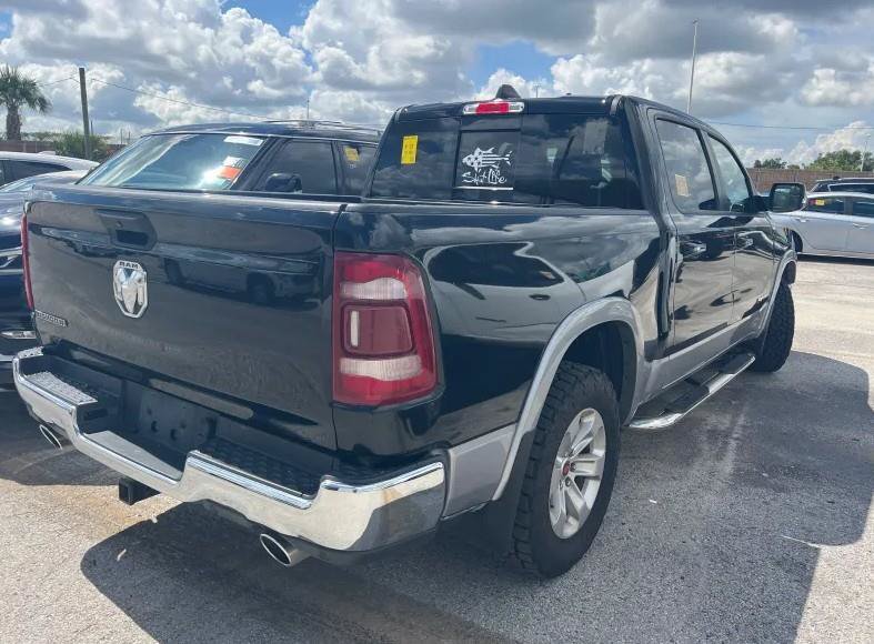 Used 2020 RAM 1500 Laramie AWD/4WD image 9