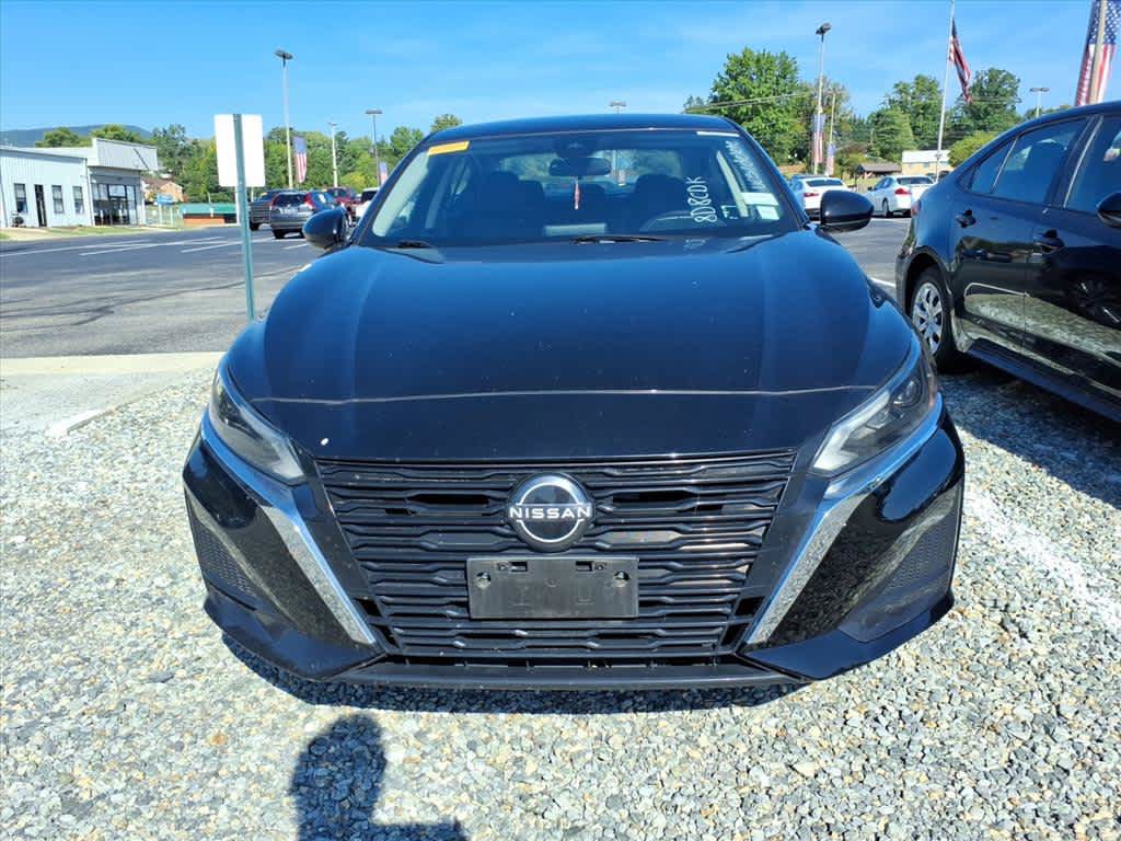 Used 2023 Nissan Altima 2.5 SV FWD image 6