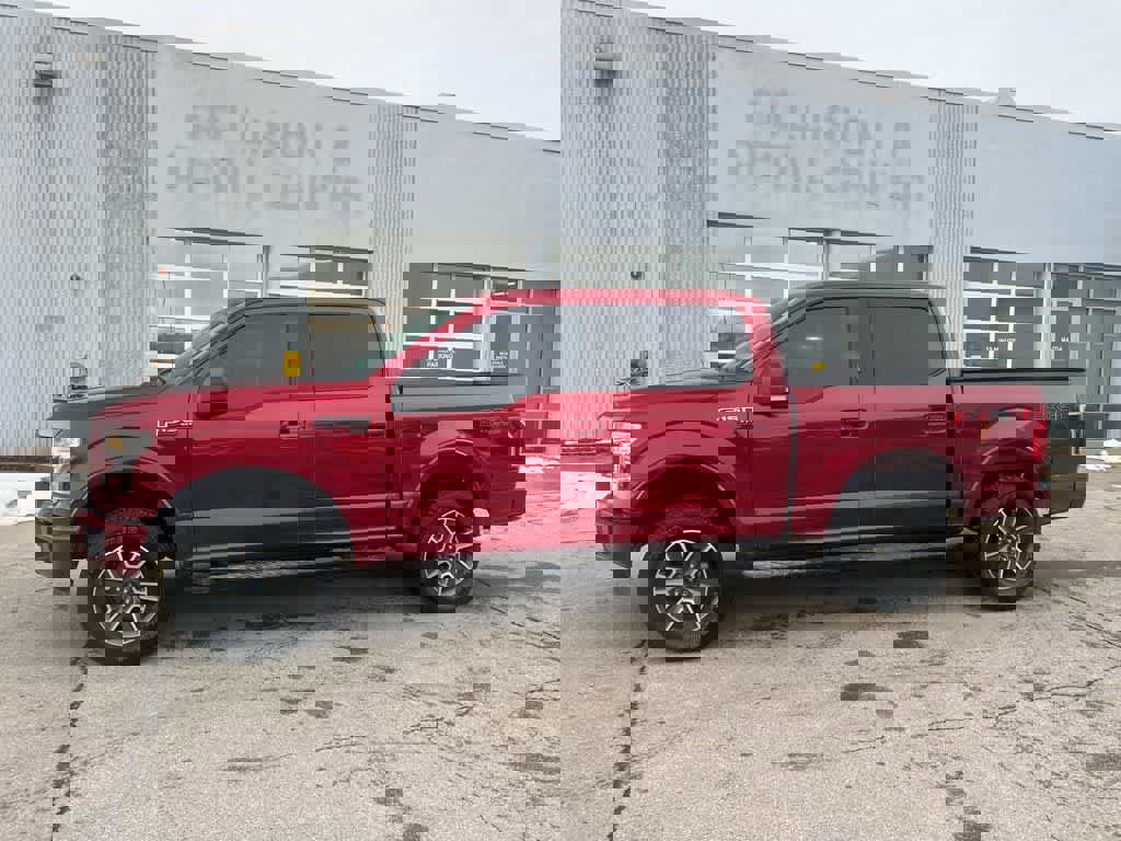 Used 2016 Ford F150 XLT w/ Equipment Group 302A Luxury image 7