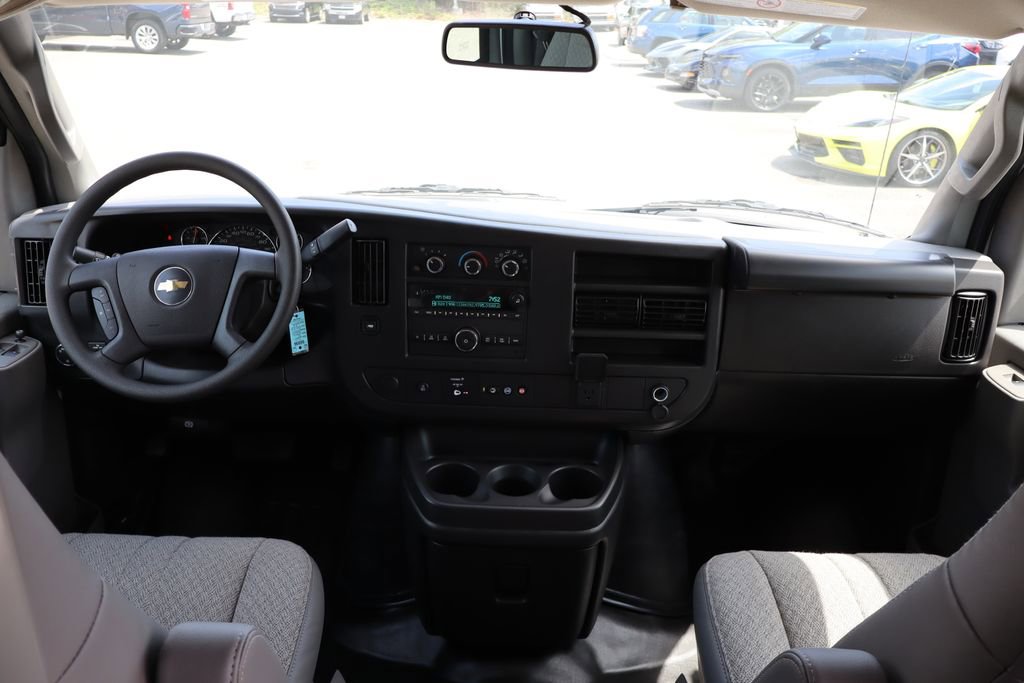 New 2025 Chevrolet Express 2500 w/ Driver Convenience Package image 31
