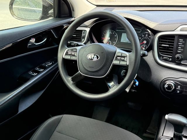 Used 2020 Kia Sorento LX FWD image 9