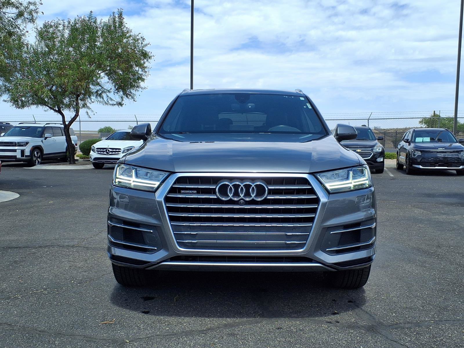Used 2018 Audi Q7 2.0T Premium Plus w/ Premium Plus Package AWD/4WD image 2