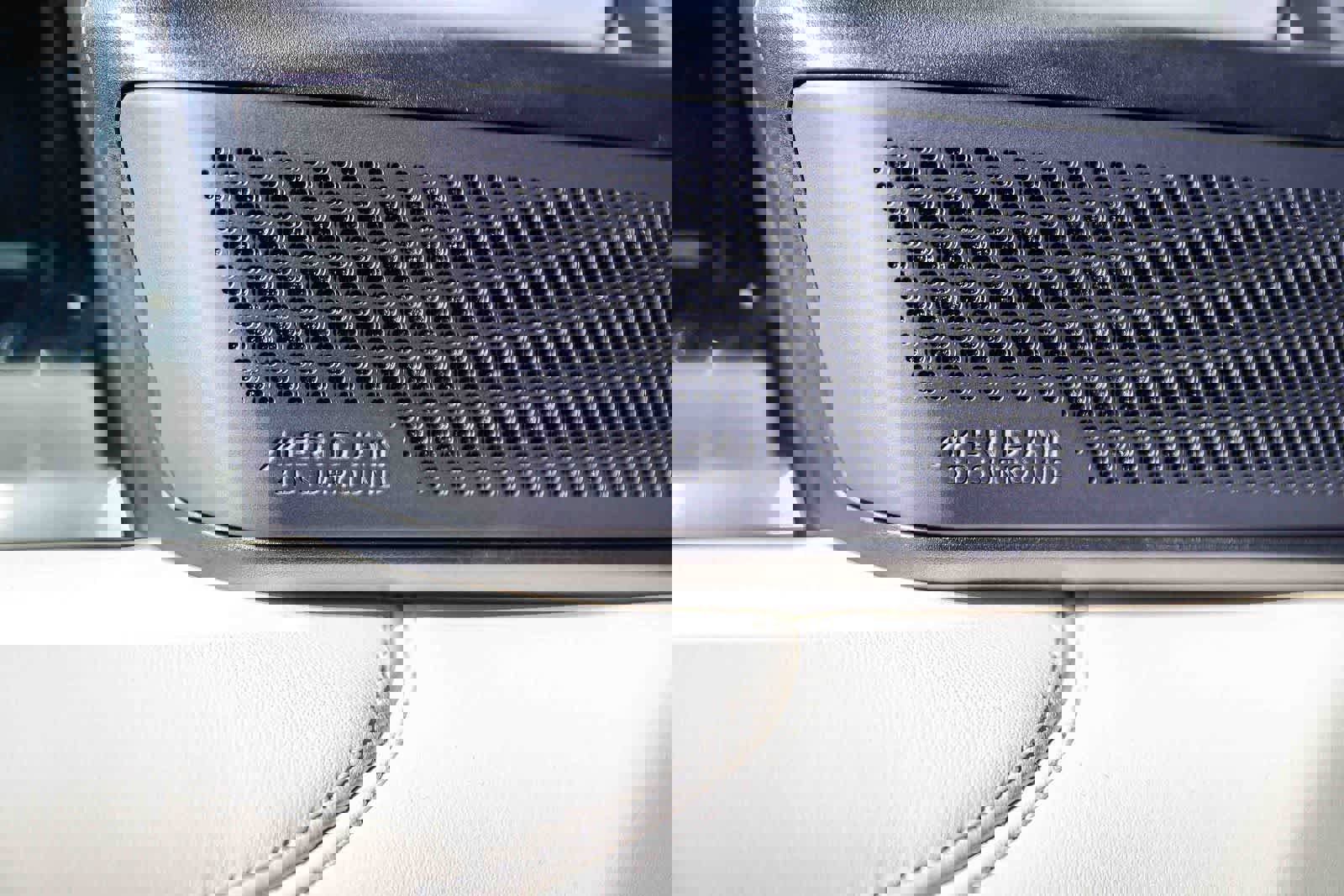 New 2026 Land Rover Range Rover SE image 22