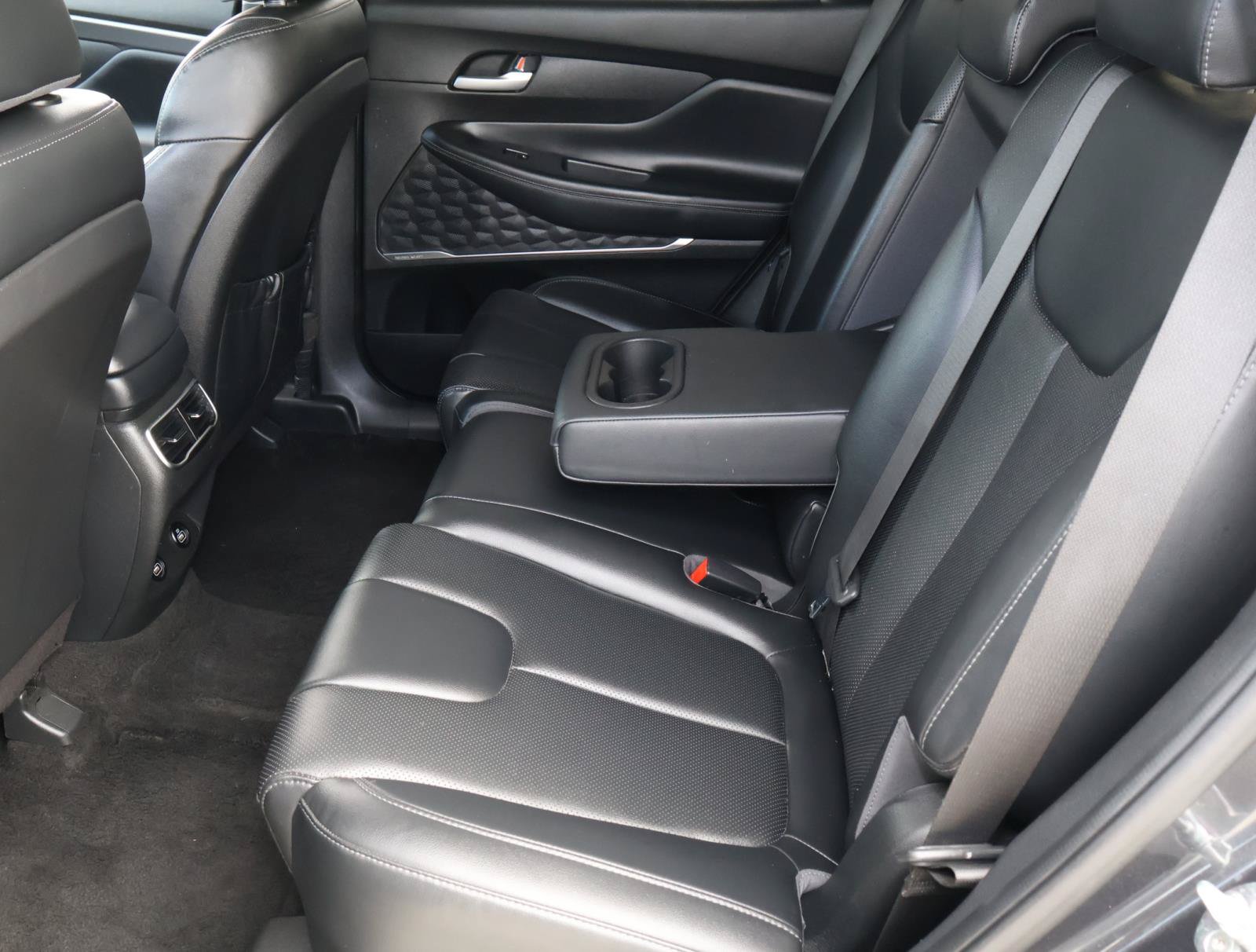 Used 2023 Hyundai Santa Fe SEL w/ Premium Package FWD image 19