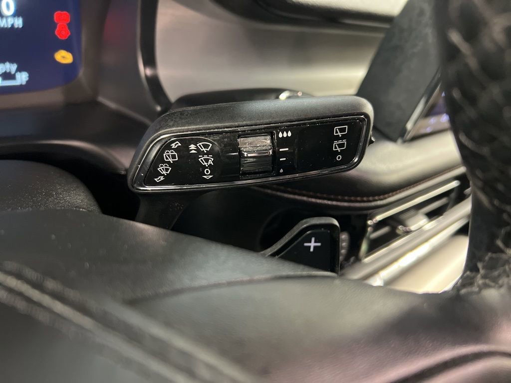 Used 2023 Lincoln Aviator AWD w/ Premium Package image 21