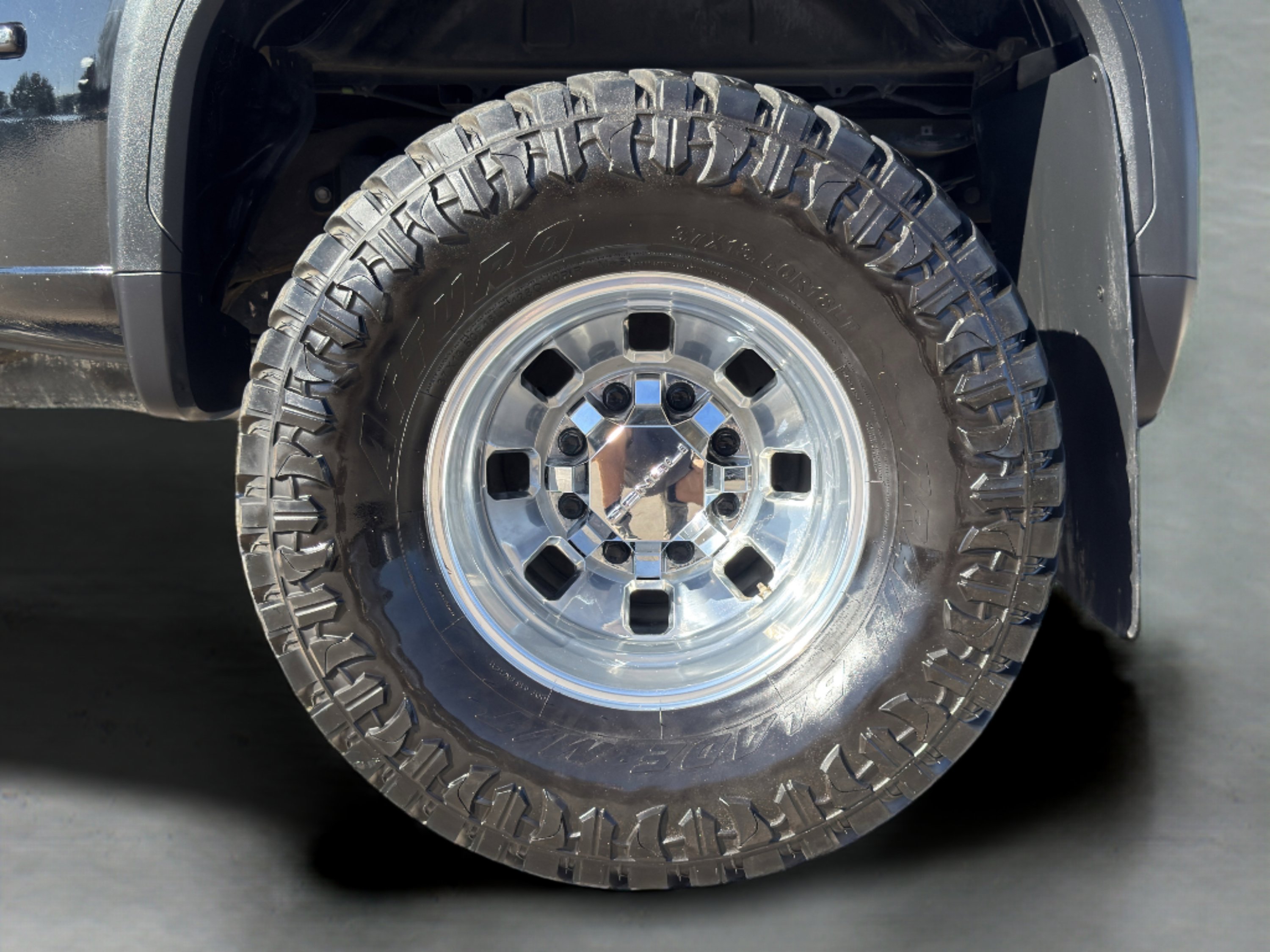 Used 2024 GMC Sierra 3500 Denali w/ Denali Reserve Package image 21