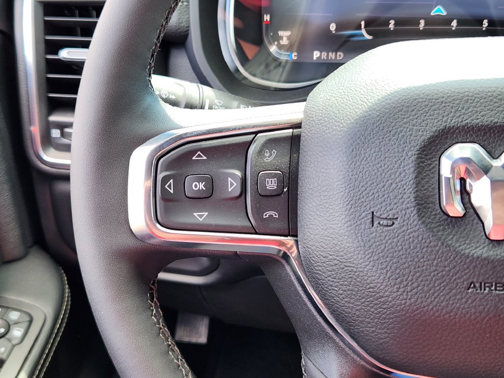 New 2026 RAM 2500 Laramie AWD/4WD image 17
