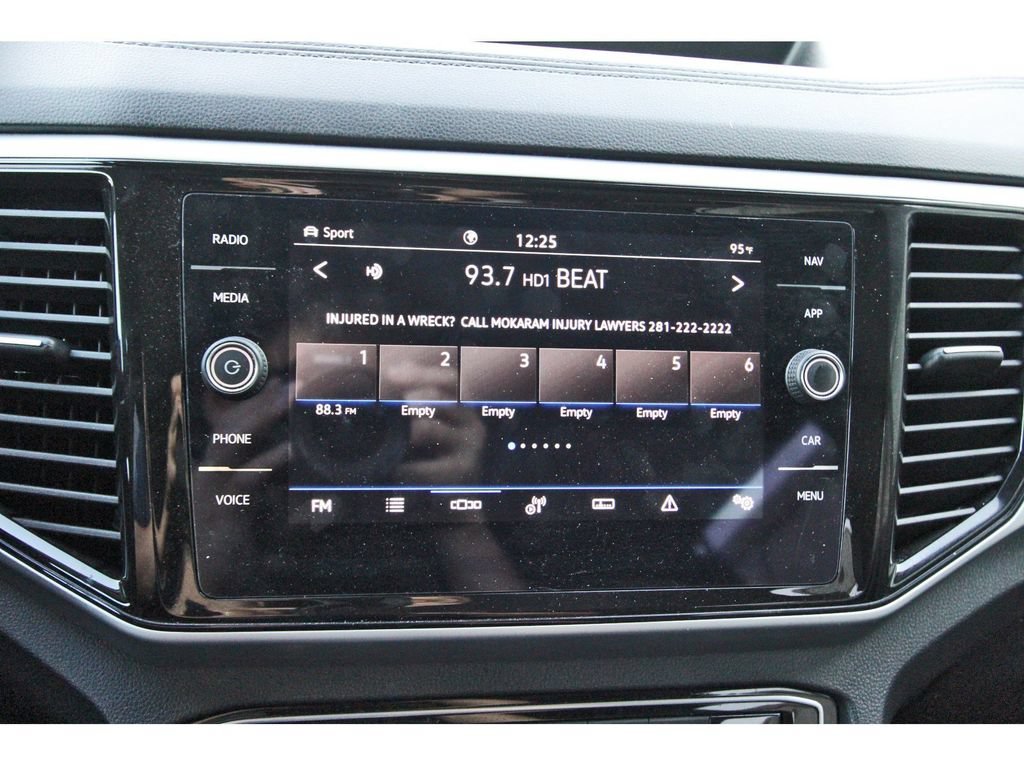 Used 2023 Volkswagen Atlas SEL R-Line AWD/4WD image 27