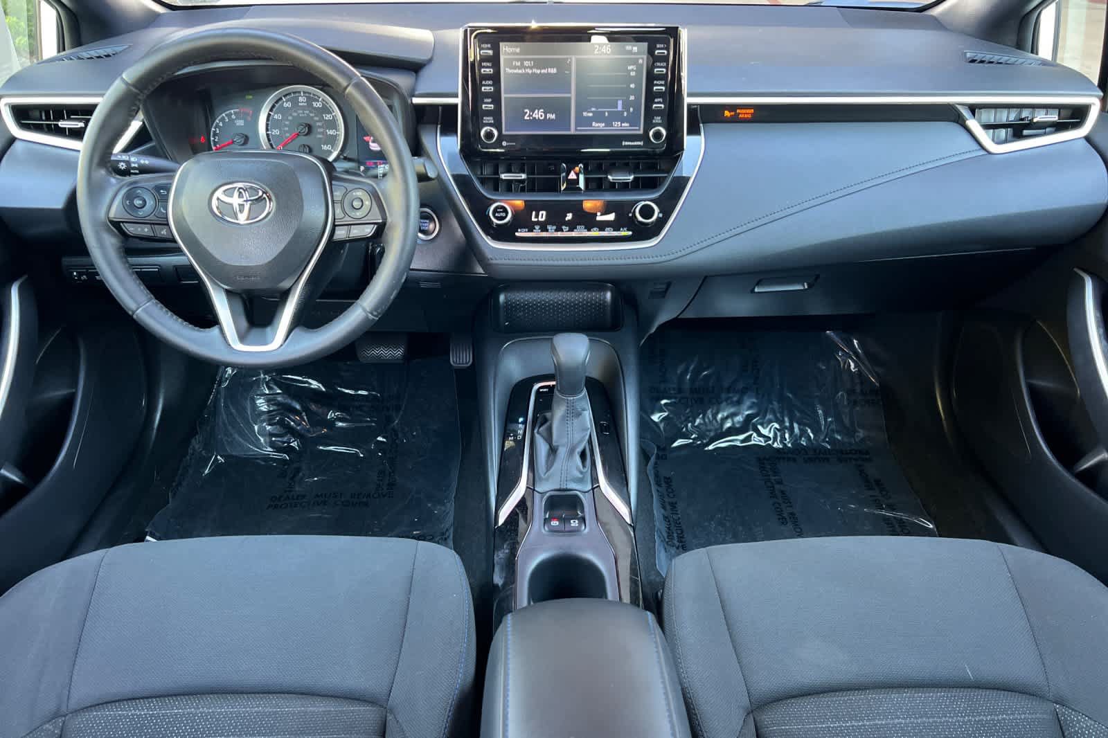 Used 2021 Toyota Corolla SE w/ SE Premium Package FWD image 3
