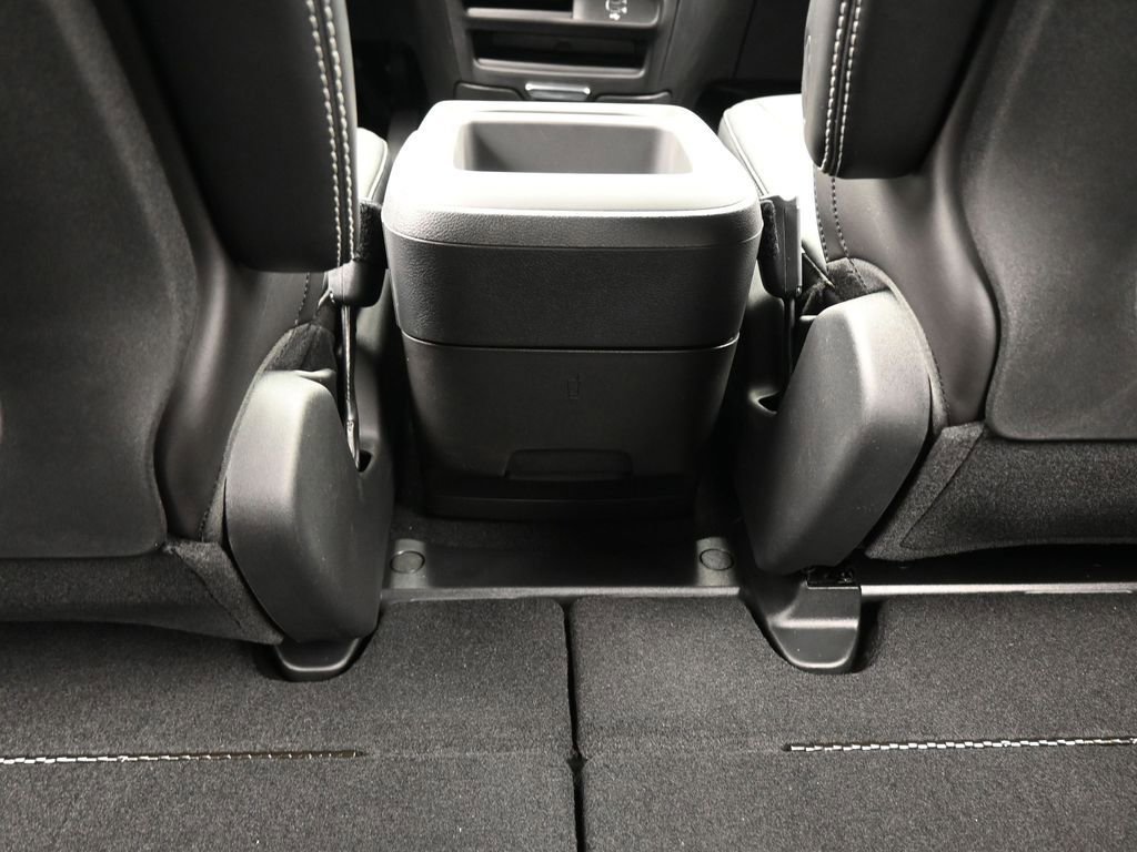 New 2026 Chrysler Pacifica Select FWD image 34