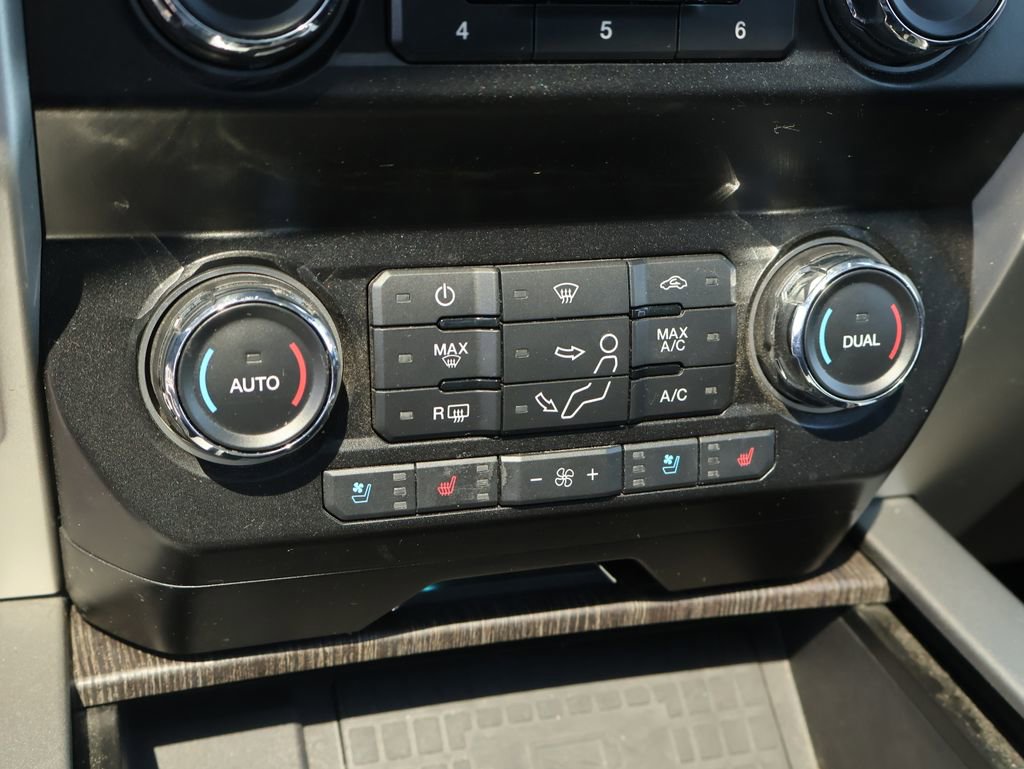 Used 2020 Ford F250 Lariat w/ Lariat Ultimate Package AWD/4WD image 40