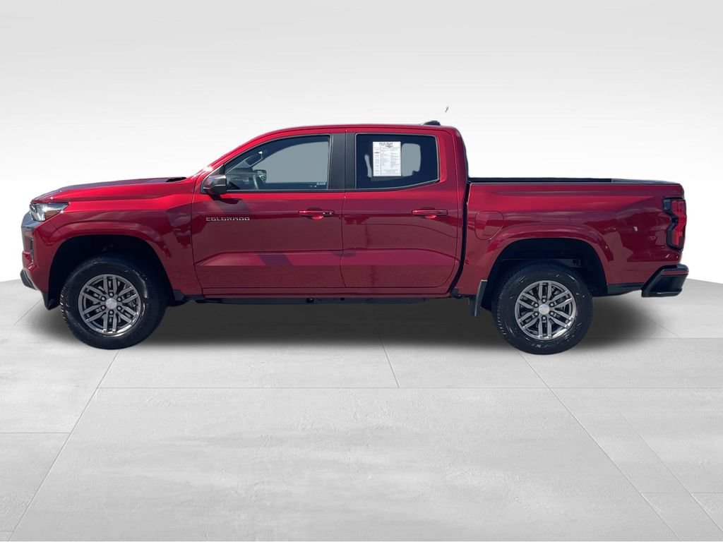 Used 2024 Chevrolet Colorado LT w/ LT Convenience Package II RWD image 7