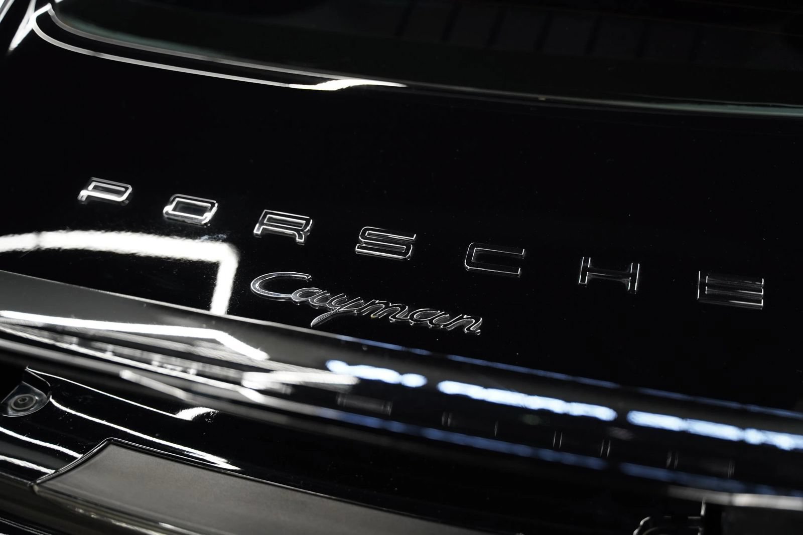 Used 2016 Porsche Cayman RWD image 21
