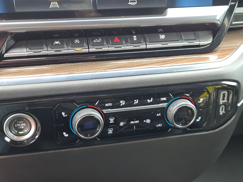 Certified 2024 Chevrolet Silverado 1500 LT AWD/4WD image 32