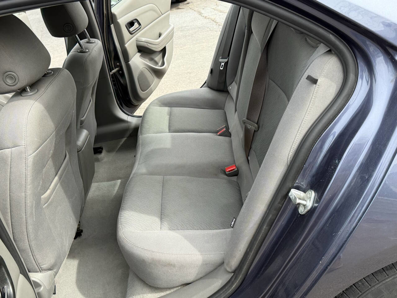 Used 2015 Chevrolet Malibu LS FWD image 15