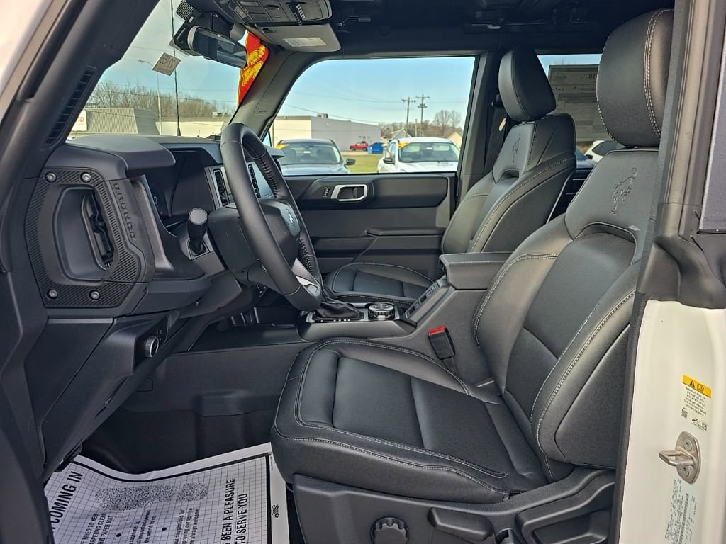 New 2025 Ford Bronco Badlands image 15