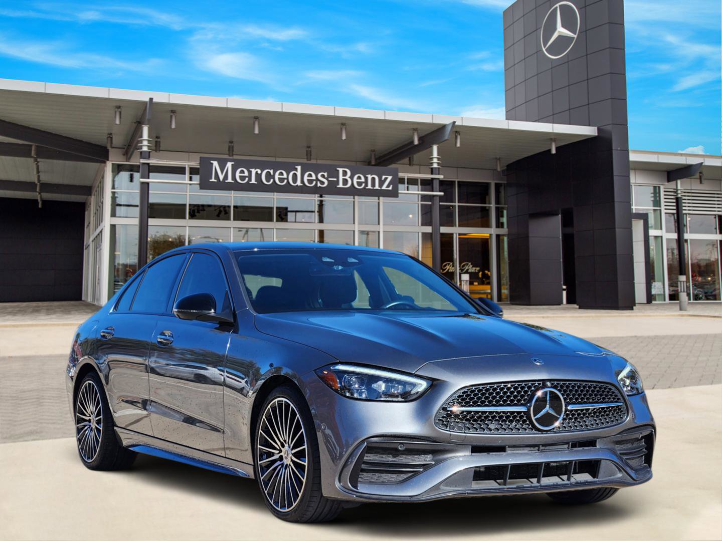 Used 2024 Mercedes-Benz C 300 Sedan image 2