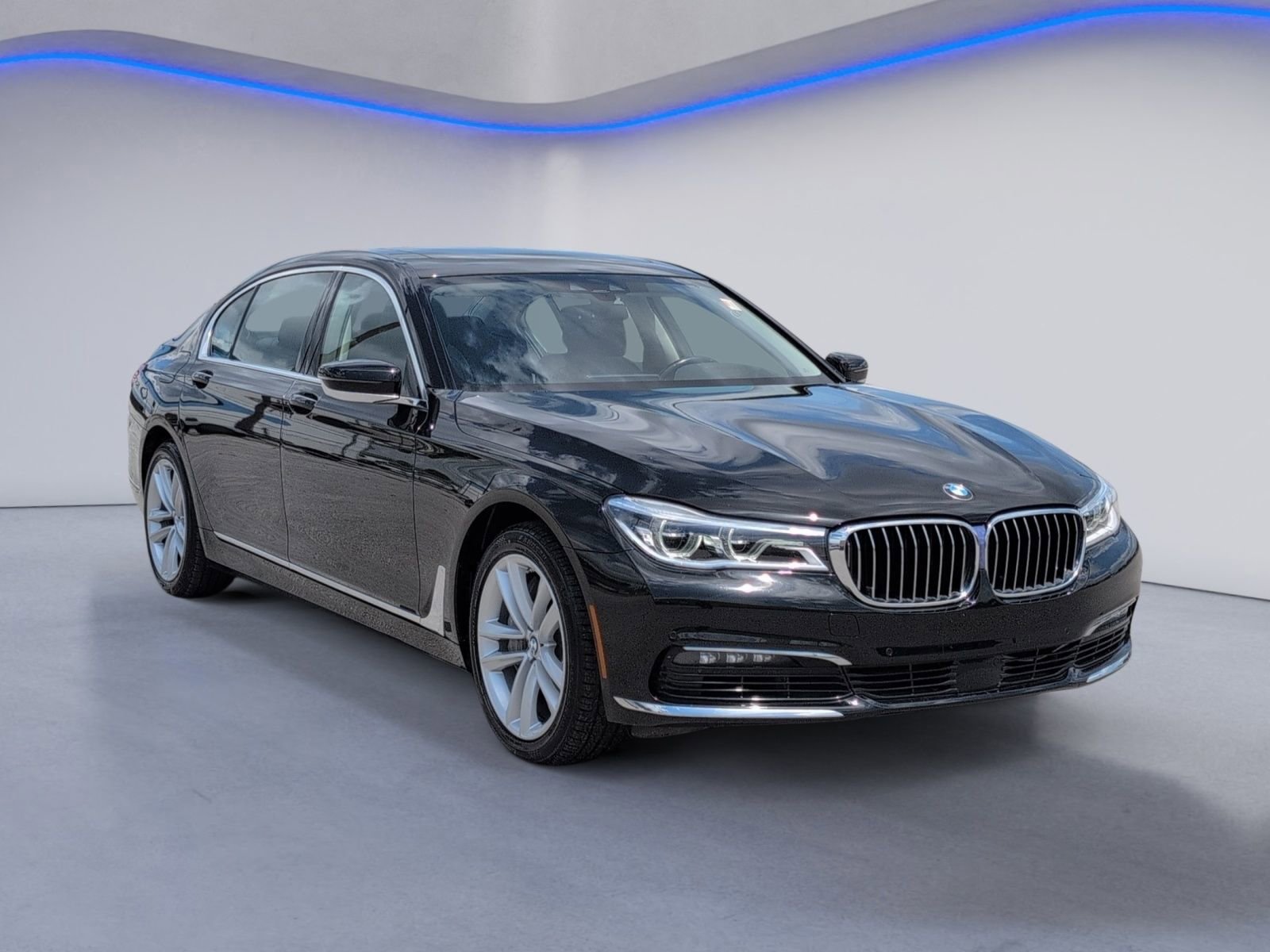 Used 2018 BMW 750i xDrive AWD/4WD image 10
