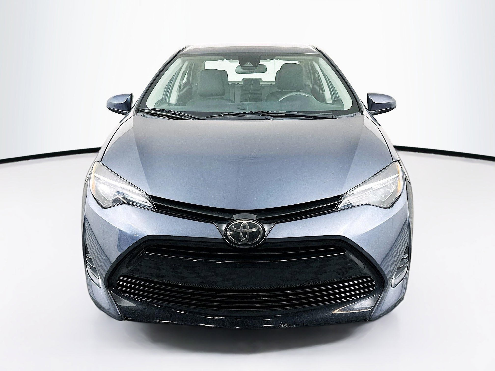 Used 2019 Toyota Corolla LE FWD image 2