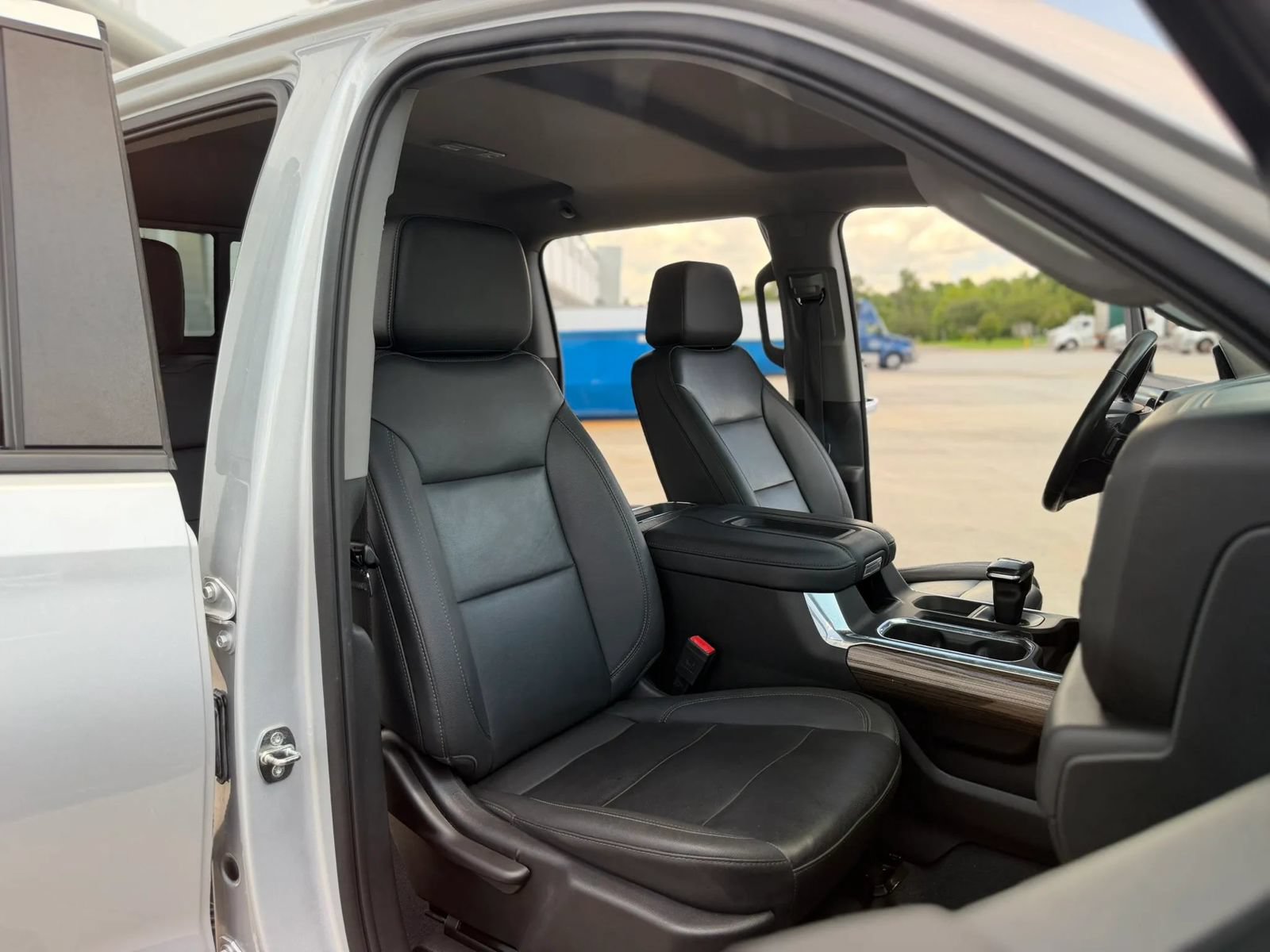 Used 2022 Chevrolet Silverado 1500 RST AWD/4WD image 29