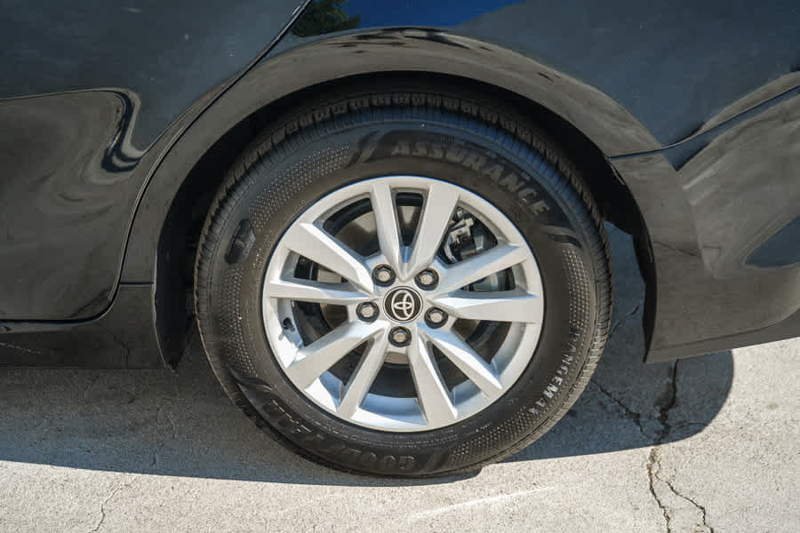 Used 2025 Toyota Camry LE FWD image 11