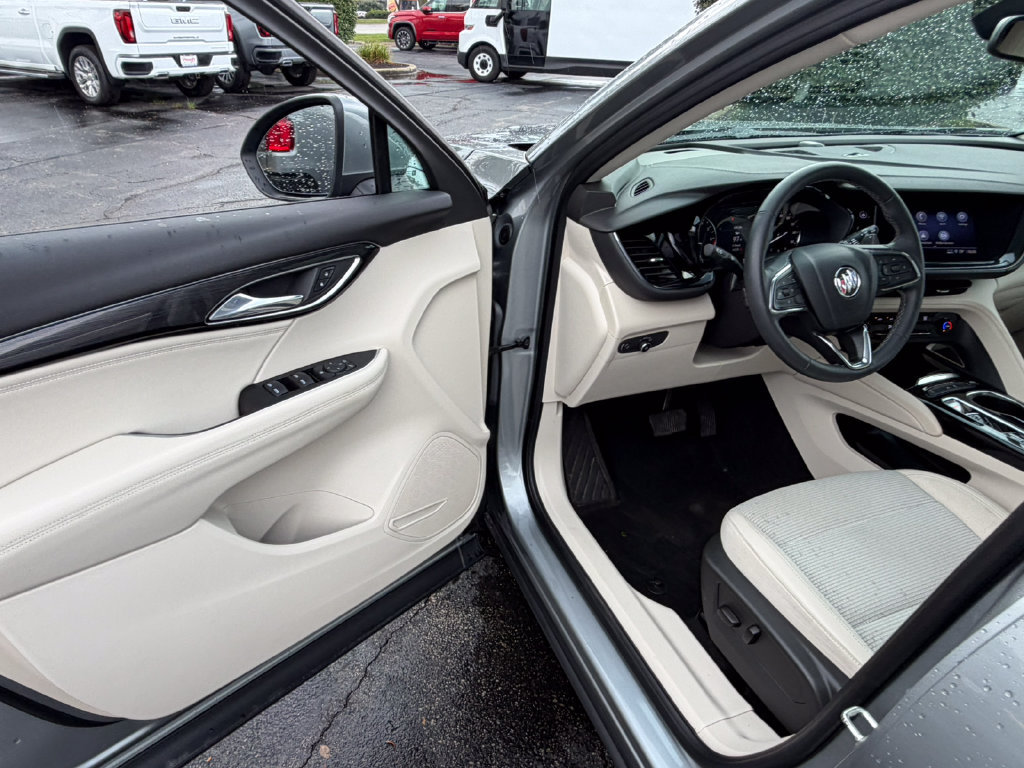 Certified 2023 Buick Envision Preferred FWD image 22