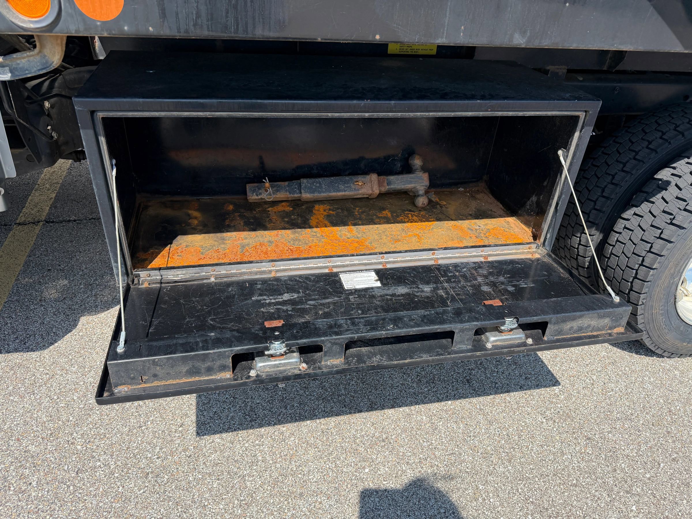 Used 2023 Ford F450 XLT AWD/4WD image 4