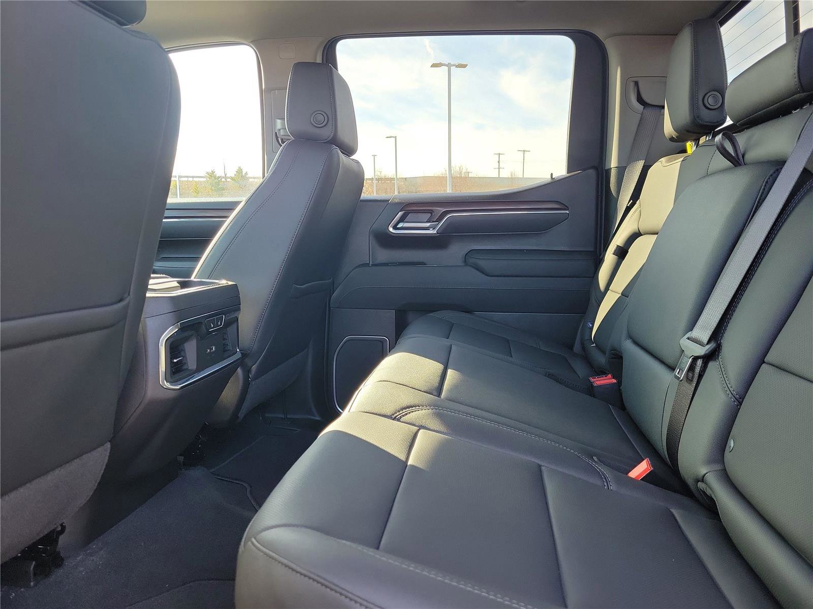 New 2026 GMC Sierra 1500 SLT w/ SLT Premium Package image 12