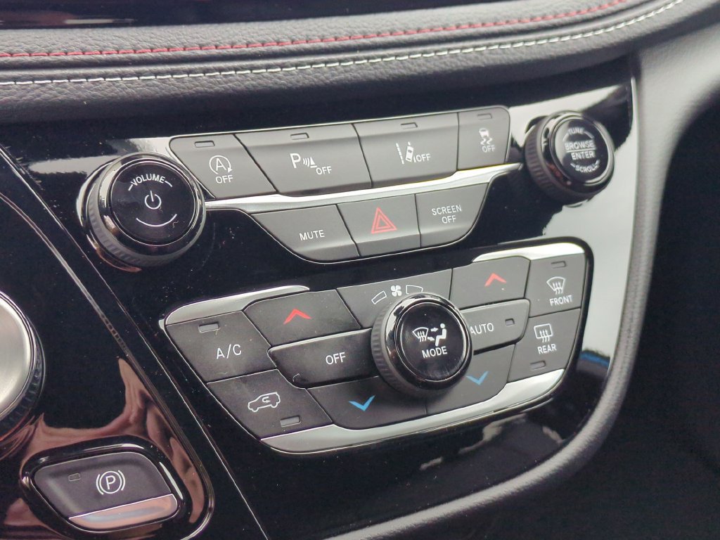 New 2027 Chrysler Pacifica Select FWD image 23