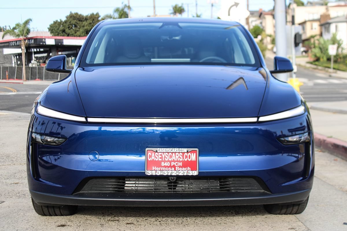 Used 2026 Tesla Model Y Long Range AWD/4WD image 10