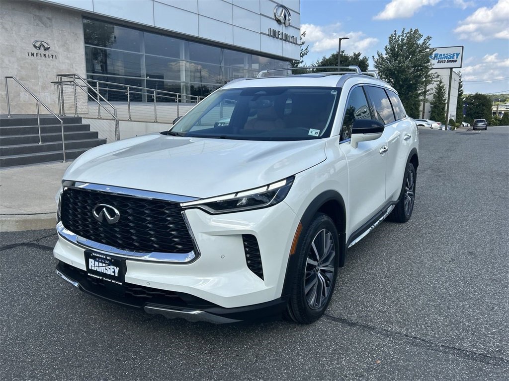 Certified 2022 INFINITI QX60 Sensory w/ Cargo Package image 4