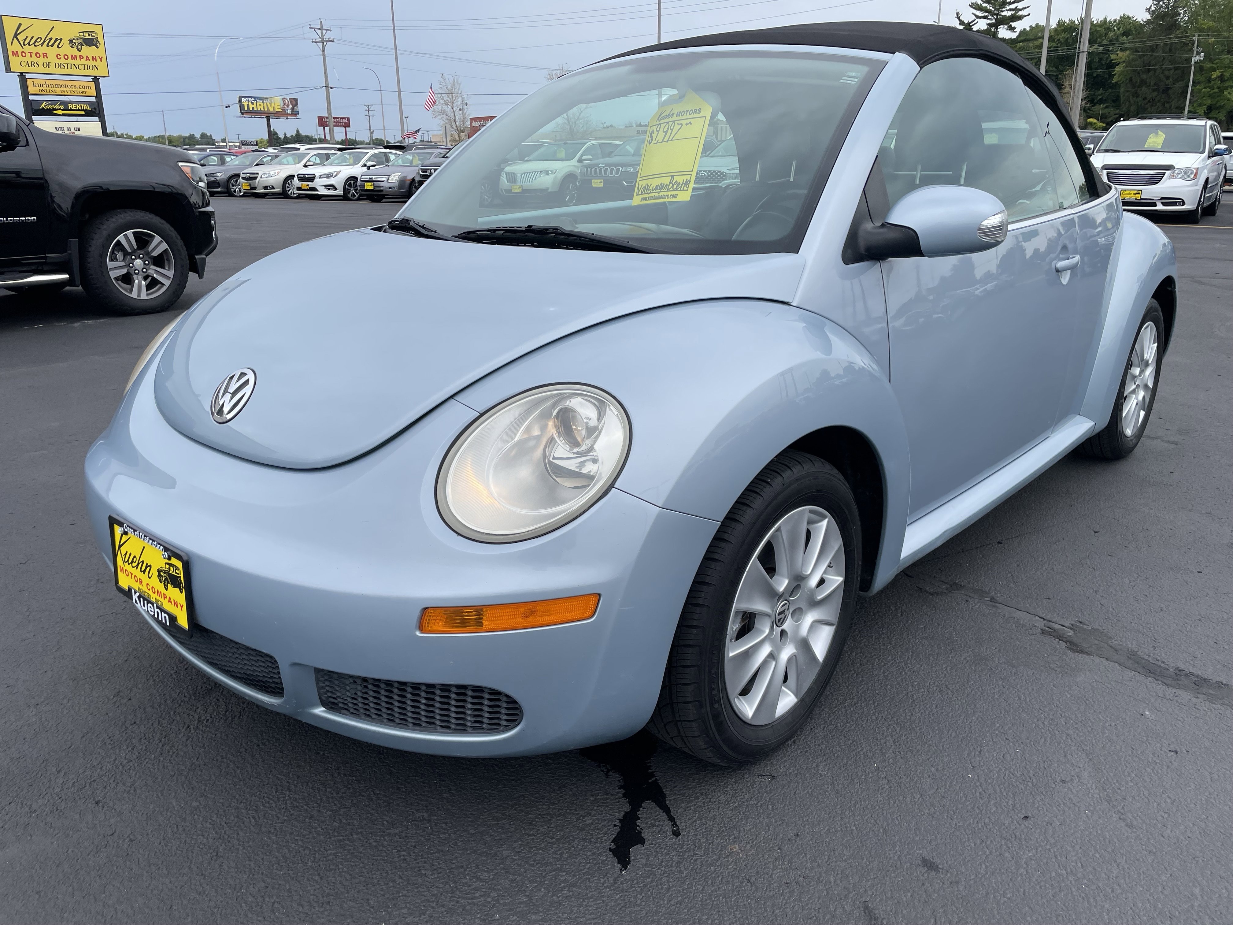 Used 2009 Volkswagen Beetle S image 4