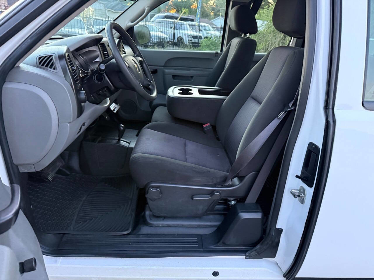 Used 2010 Chevrolet Silverado 3500 W/T w/ Snow Plow Prep Package image 20