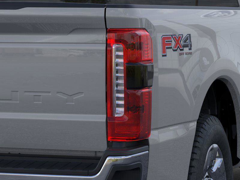 New 2026 Ford F250 Lariat w/ Chrome Package image 21