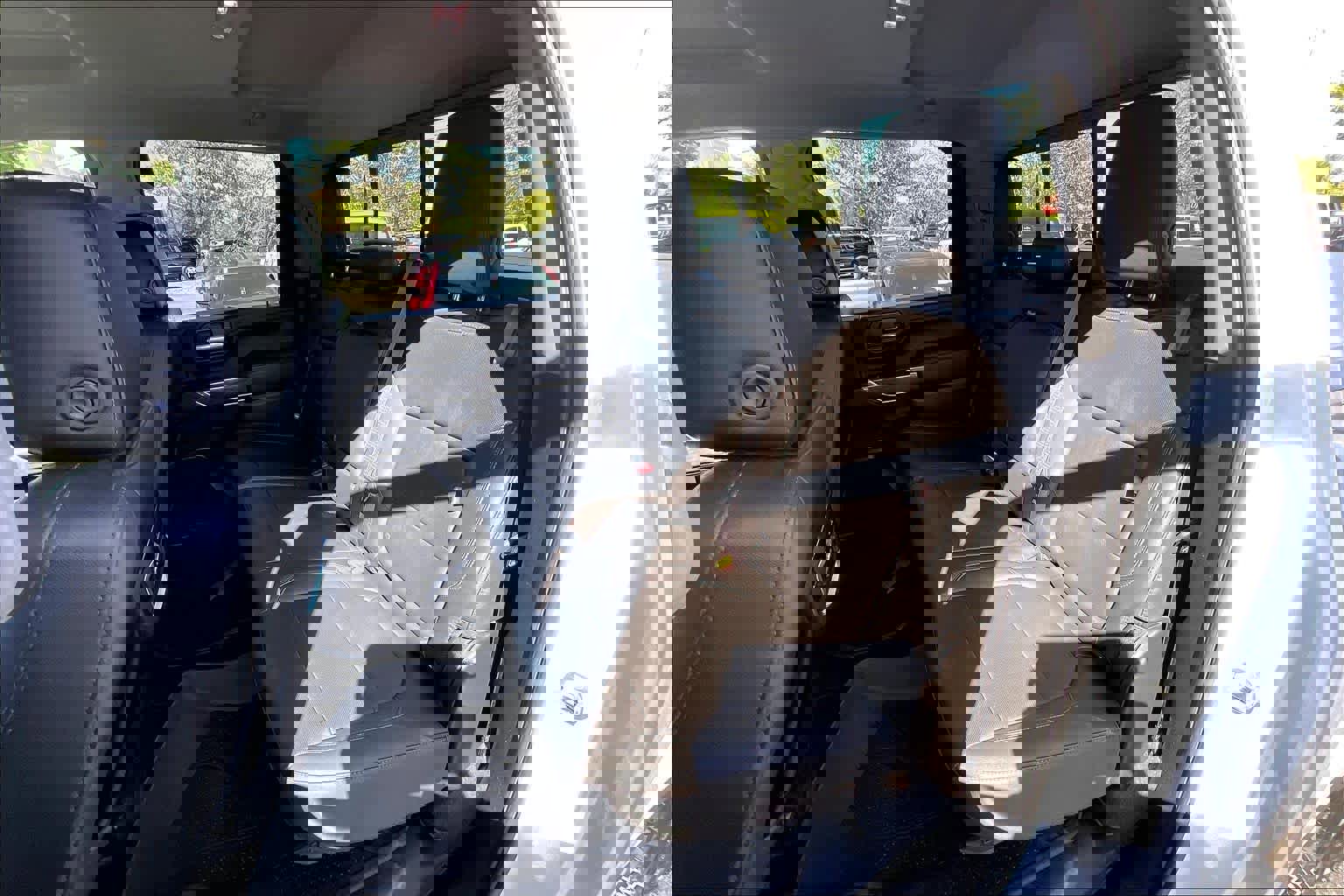 Used 2020 Chevrolet Silverado 2500 LTZ w/ LTZ Premium Package image 24