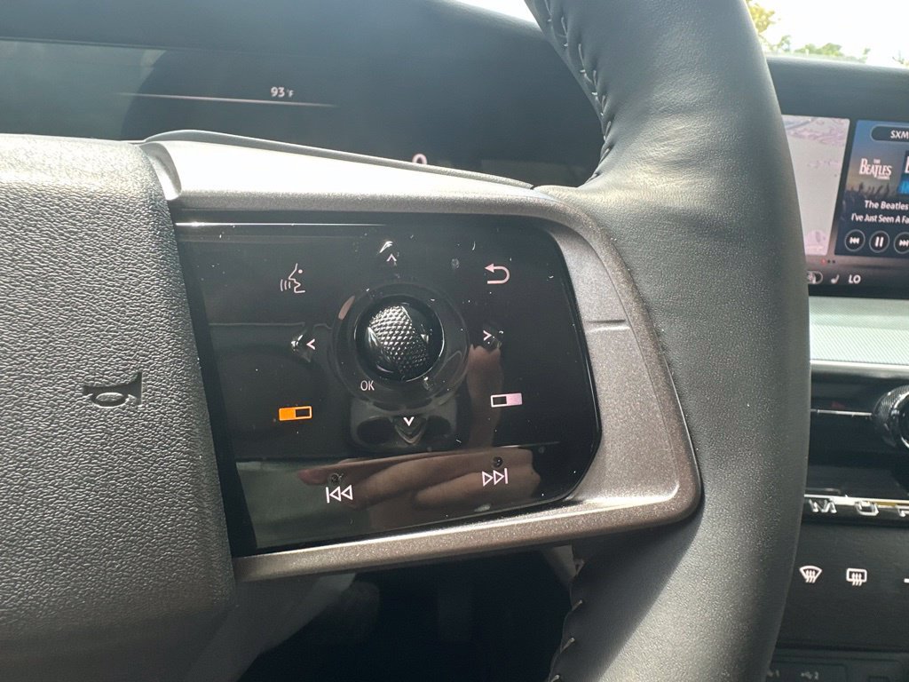 Certified 2025 Nissan Murano SL AWD/4WD image 18
