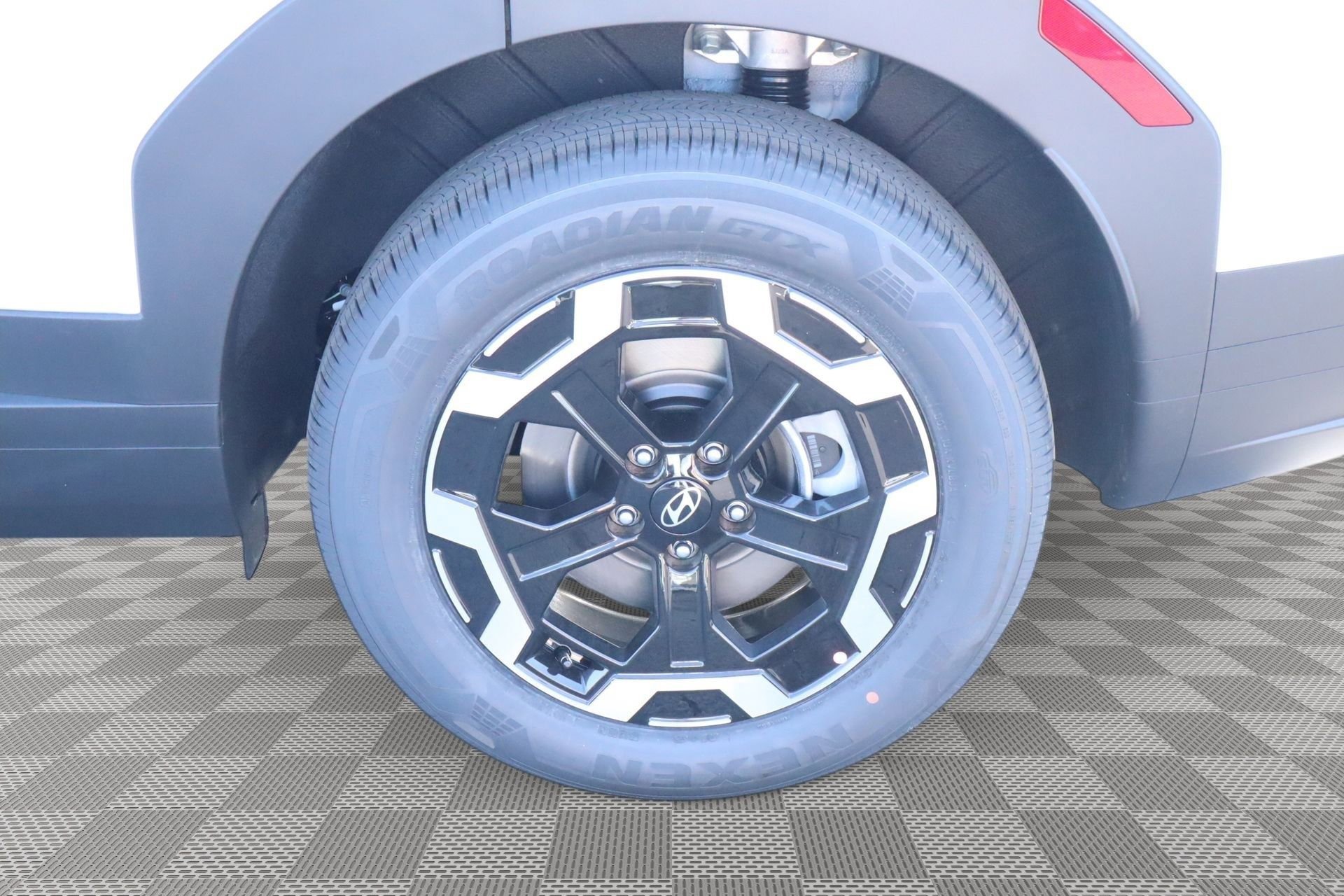 New 2026 Hyundai Santa Fe SE image 5