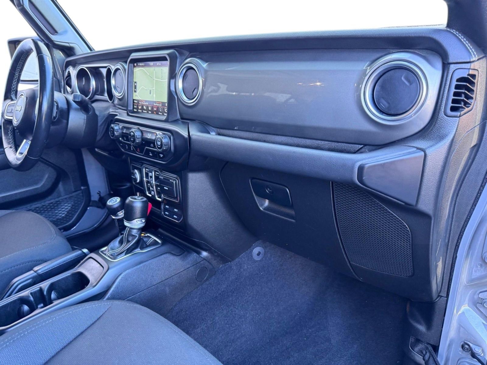 Used 2021 Jeep Wrangler Unlimited Sahara w/ Uconnect 4C Nav & Sound Group image 10