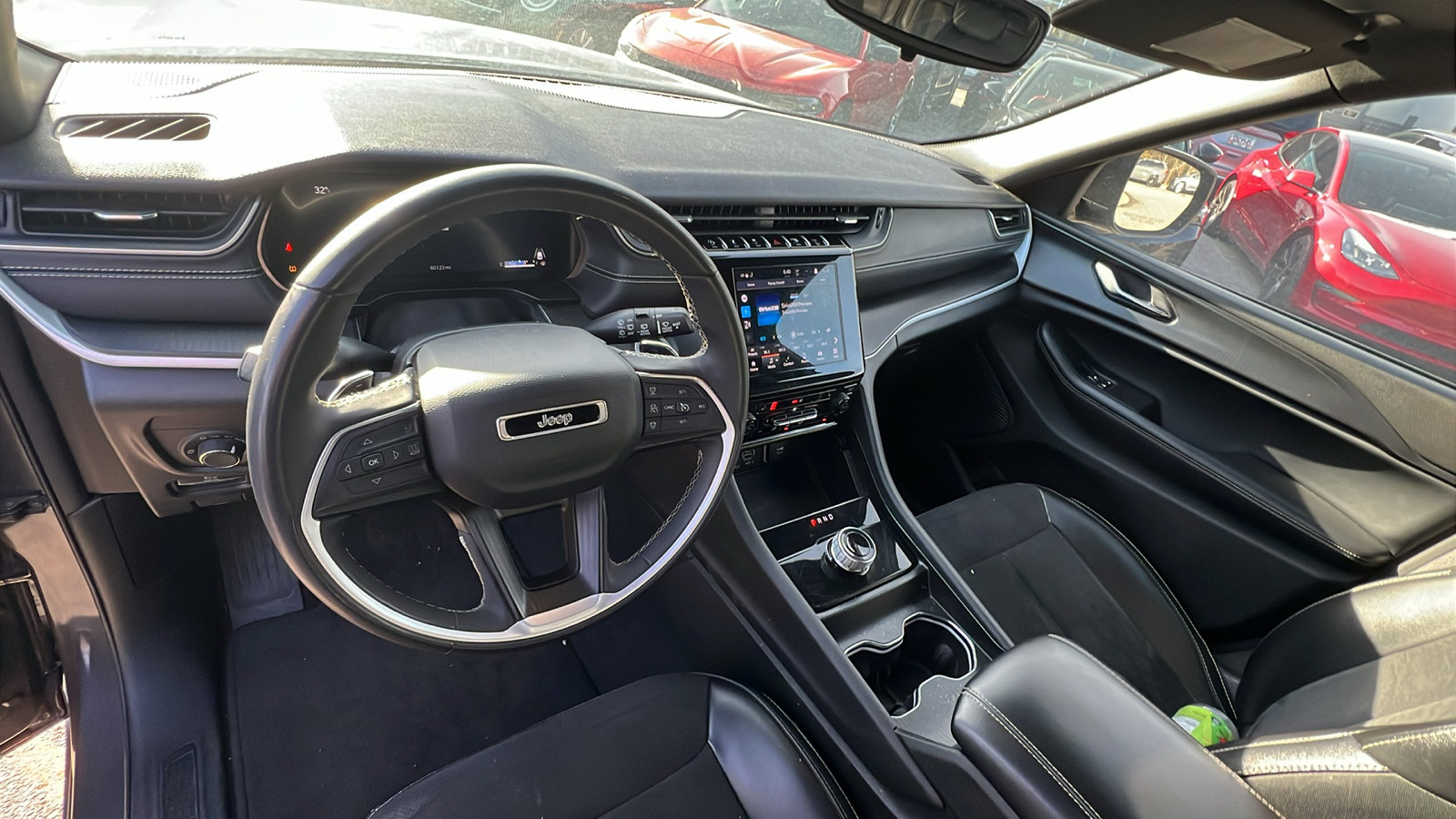 Used 2024 Jeep Grand Cherokee Altitude image 25