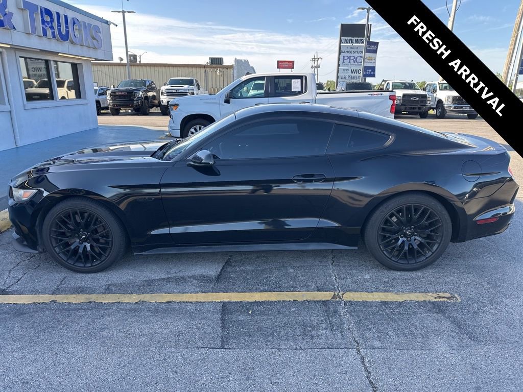 Used 2016 Ford Mustang GT w/ GT Performance Package RWD image 6