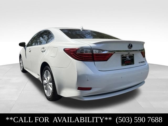 Used 2013 Lexus ES 300h w/ Luxury Pkg FWD image 3