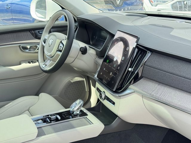 New 2026 Volvo XC90 T8 Ultra image 10